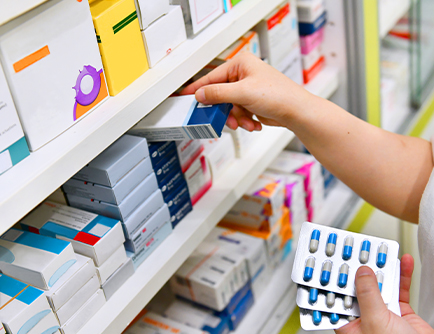 https://pranixpharma.com/images/export/1_product-sourcing.jpg